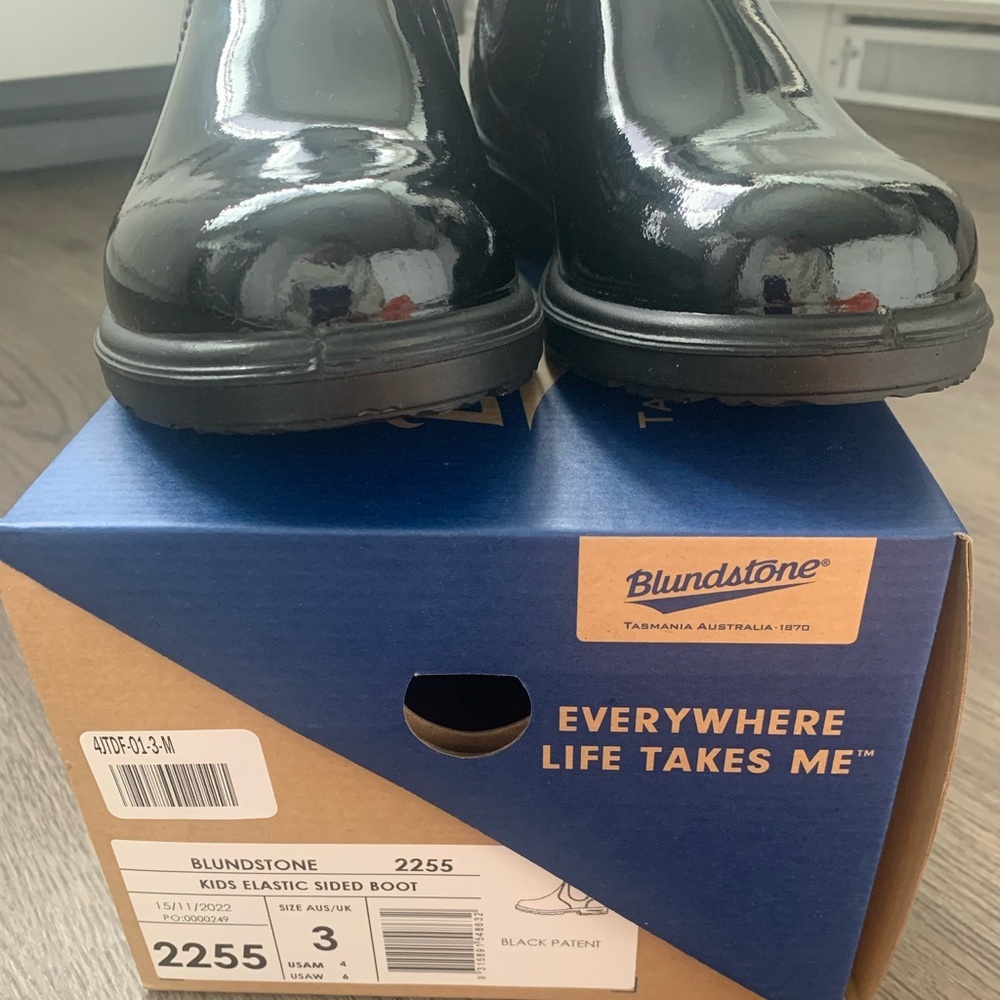 Blundstone Kid's 2255 Patent Leather Boots - Size AUS 3/US 4 - Black -‎ NWB - Picture 10 of 16